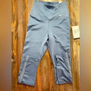 Nike One Women’s Therma Fit High Waisted Leggings. NWT